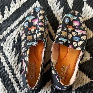 Skechers BOBS Women's memory foam  - Black with Multicolor Print